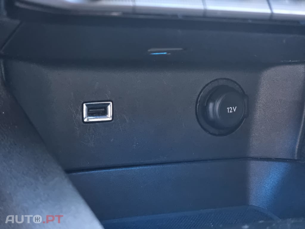 Peugeot 3008 1.6 PureTech GT EAT8