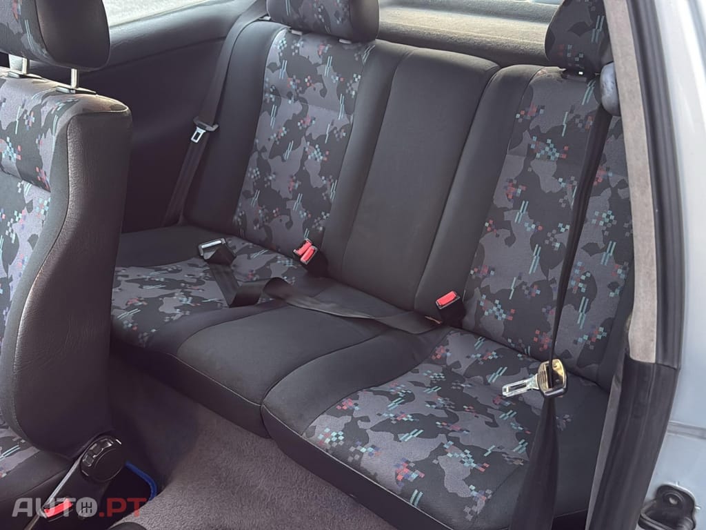 Volkswagen Polo 1.4 16V Sport AC