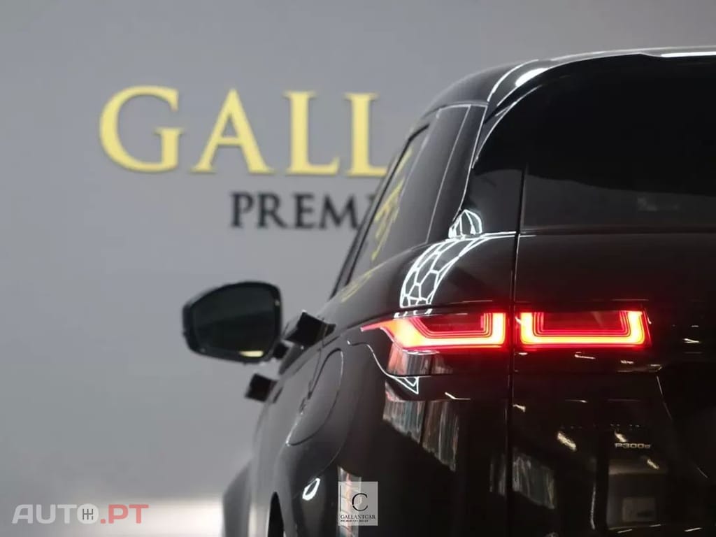 Land Rover Evoque 1.5 P300e AWD Dynamic SE — fotografia 12