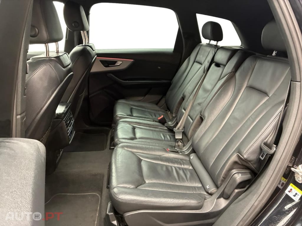 Audi Q7 55 TFSIe quattro Tiptronic