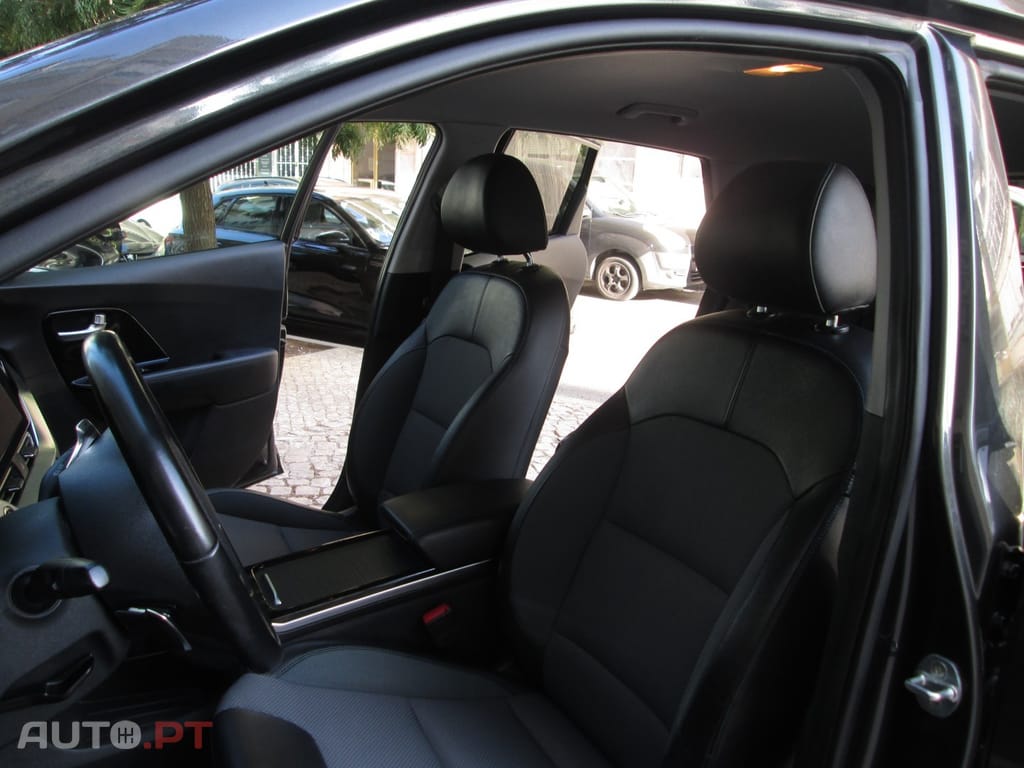 Kia Niro 39.2kWh Move 39