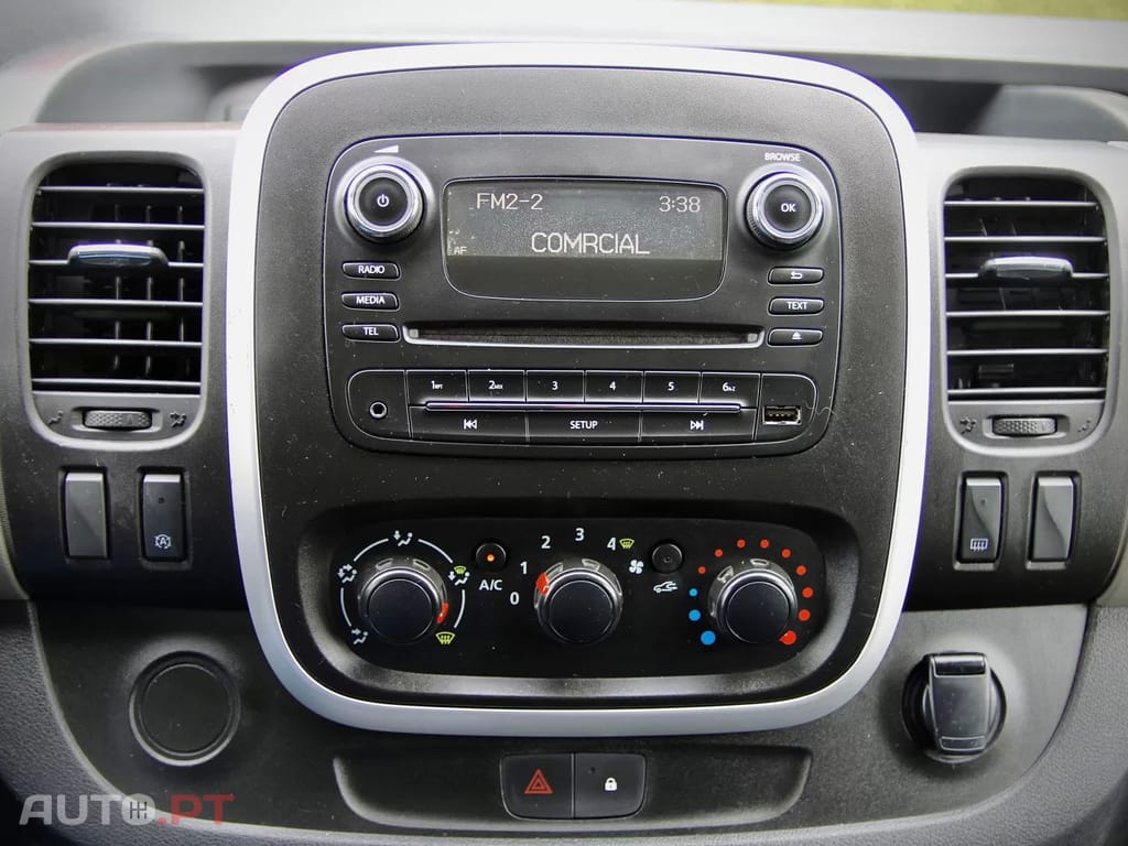 Renault Trafic TRAFIC 1.6 DCI TÉRMICA L2H1 - IVA DEDUTÍVEL