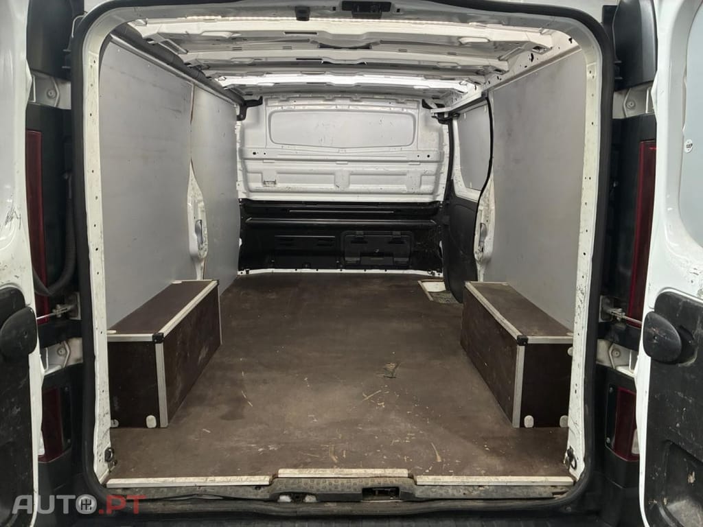 Renault Trafic 2.0 dCi L2H1