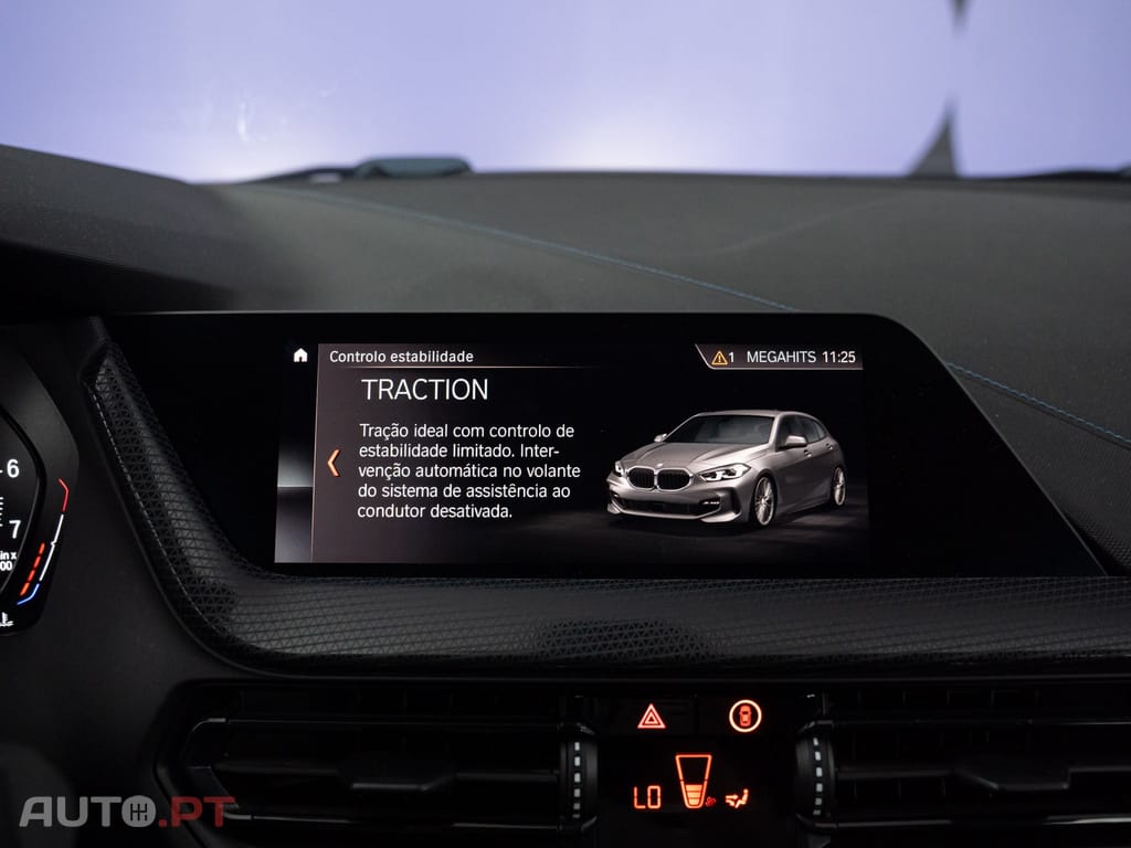 BMW 118 i Pack Desportivo M Auto