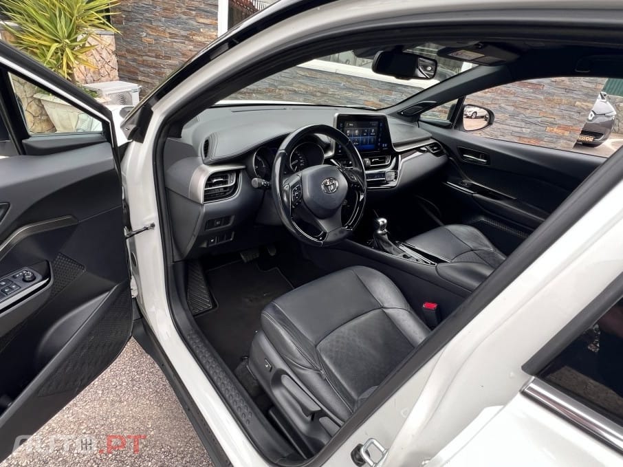 Toyota C-HR 1.8 Hybrid Exclusive+P.Luxury