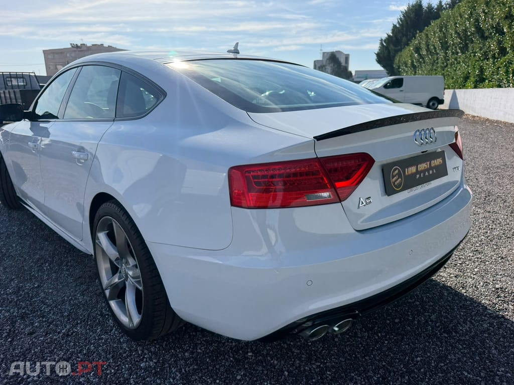 Audi A5 2.0 TDi S-line
