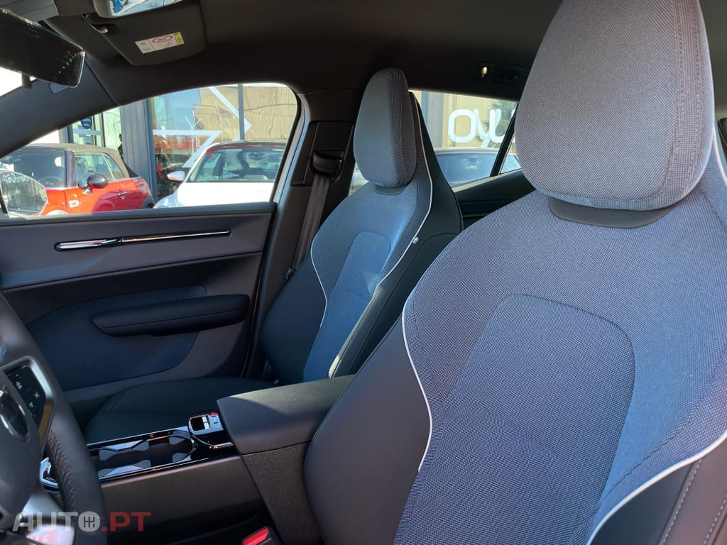 Volvo EX30 69 kWh Single Motor Extended Range Core