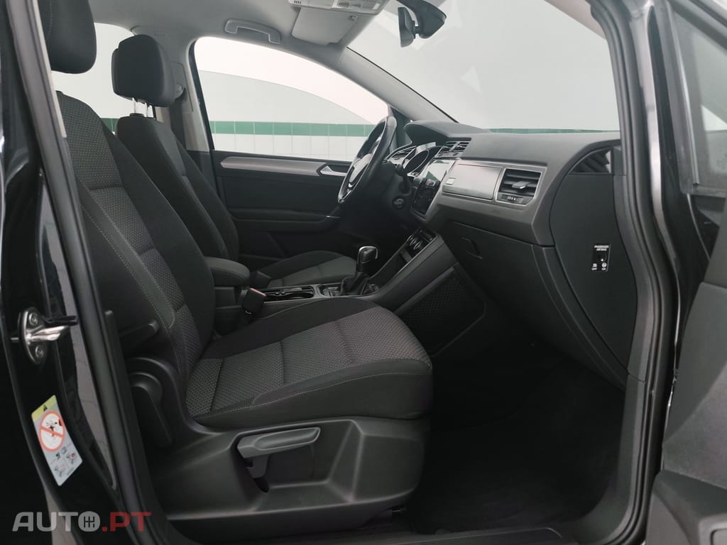 Volkswagen Touran 2.0 TDI Confortline DSG