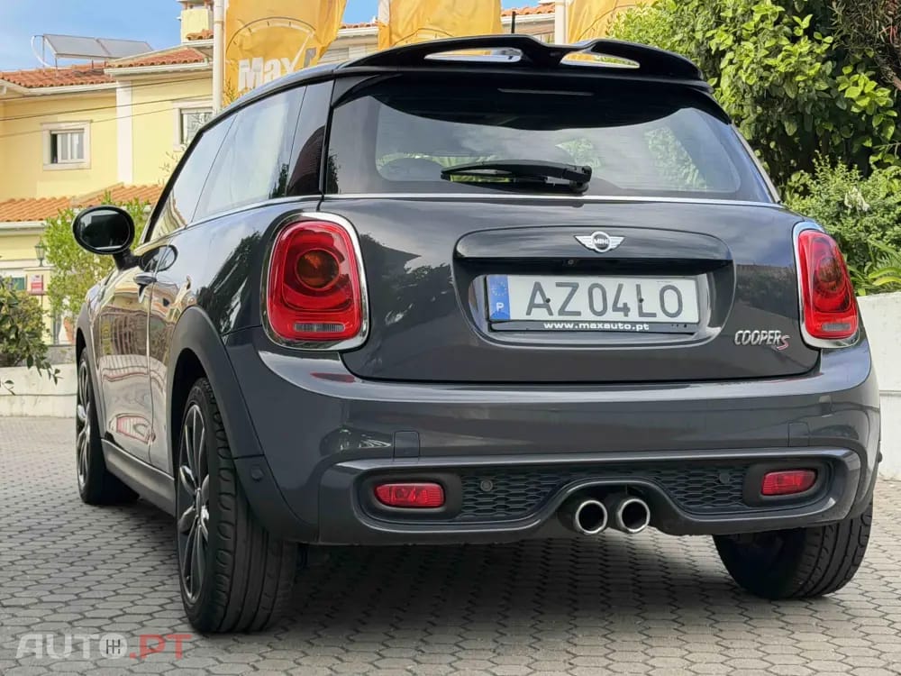 MINI Cooper Cooper S