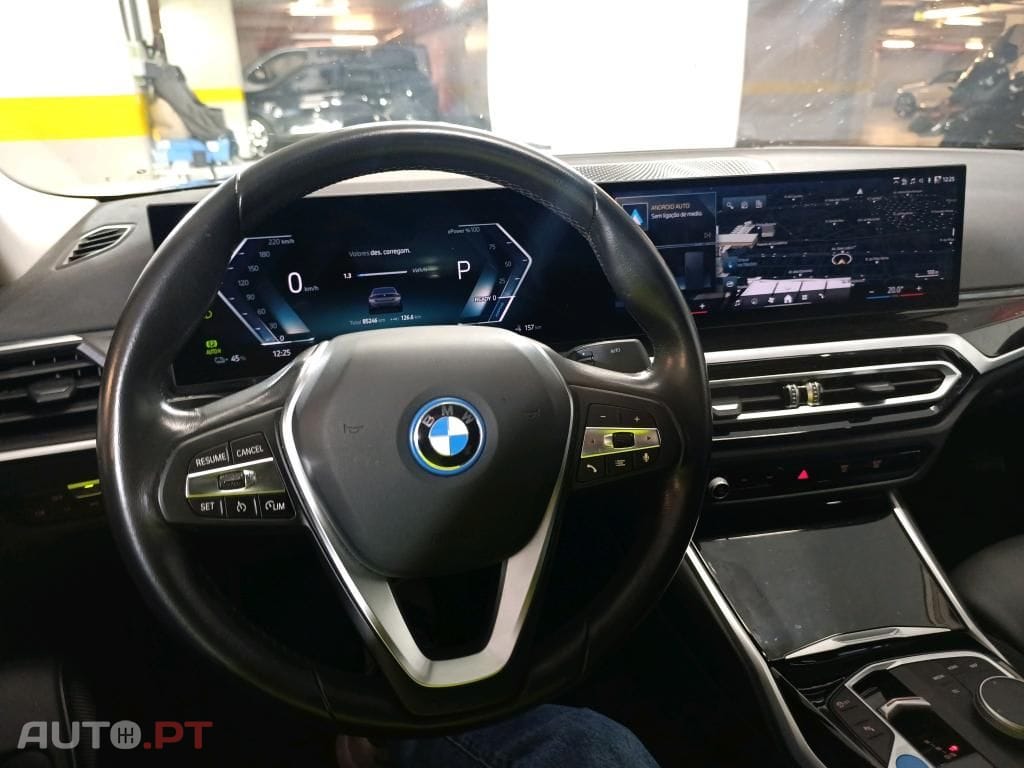 BMW i4 eDrive35