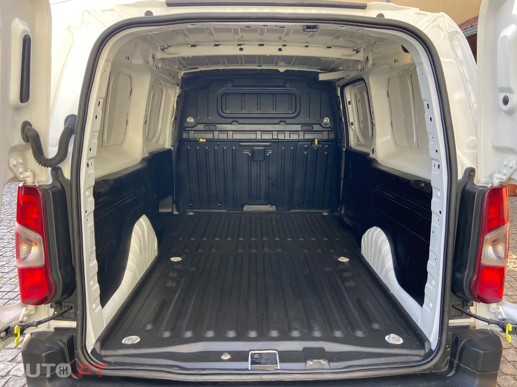 Citroen Berlingo 1.6 HDI L2 (longa) 100cv CarPlay
