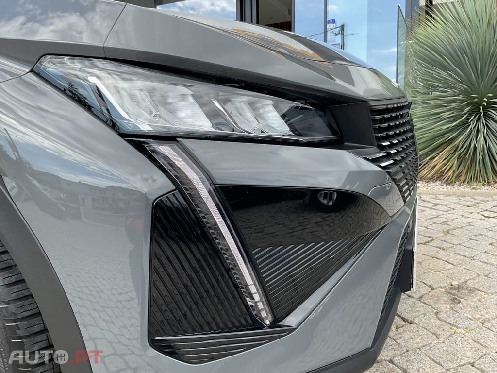 Peugeot 408 1.2 PureTech Allure EAT8