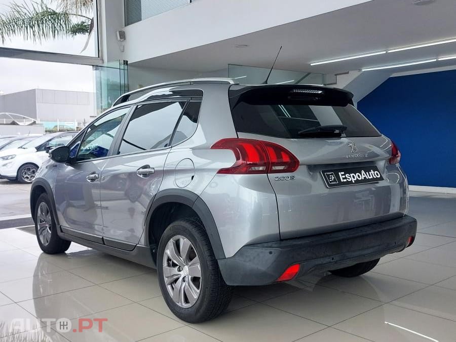 Peugeot 2008 1.5 BlueHDi Signature