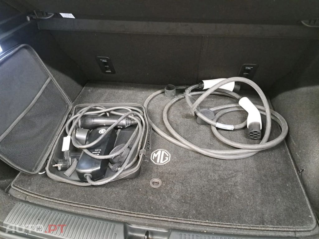 MG MG4 Comfort 64 kWh I.V.A DEDUTIVEL 