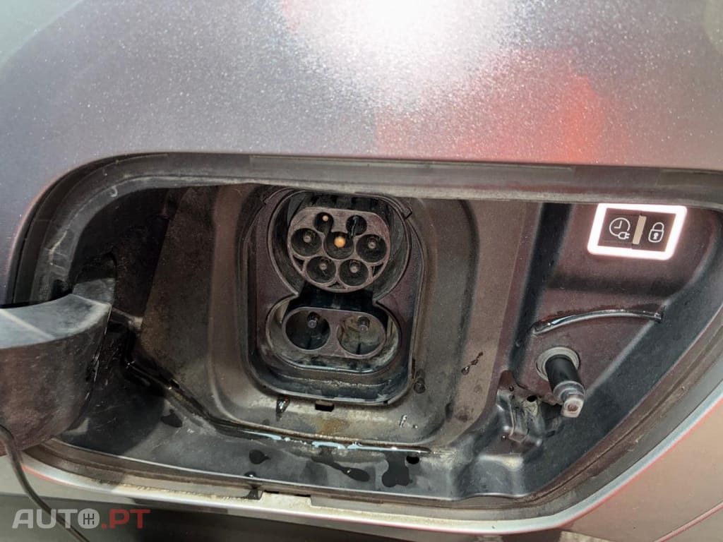 Peugeot E-2008 Active Pack