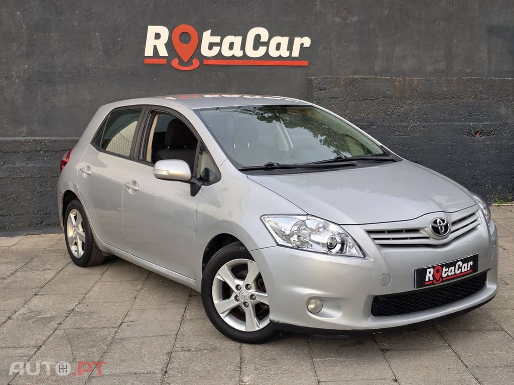 Toyota Auris 1.4 D-4D Comfort MM+Navi