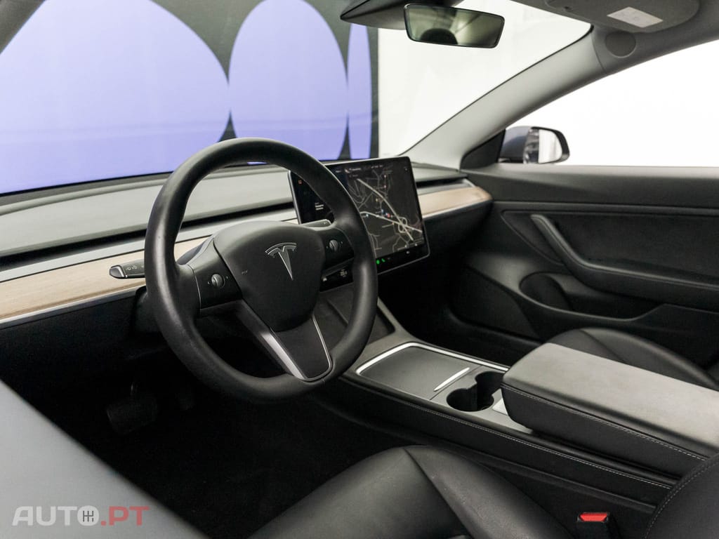 Tesla Model 3 Tração Traseira