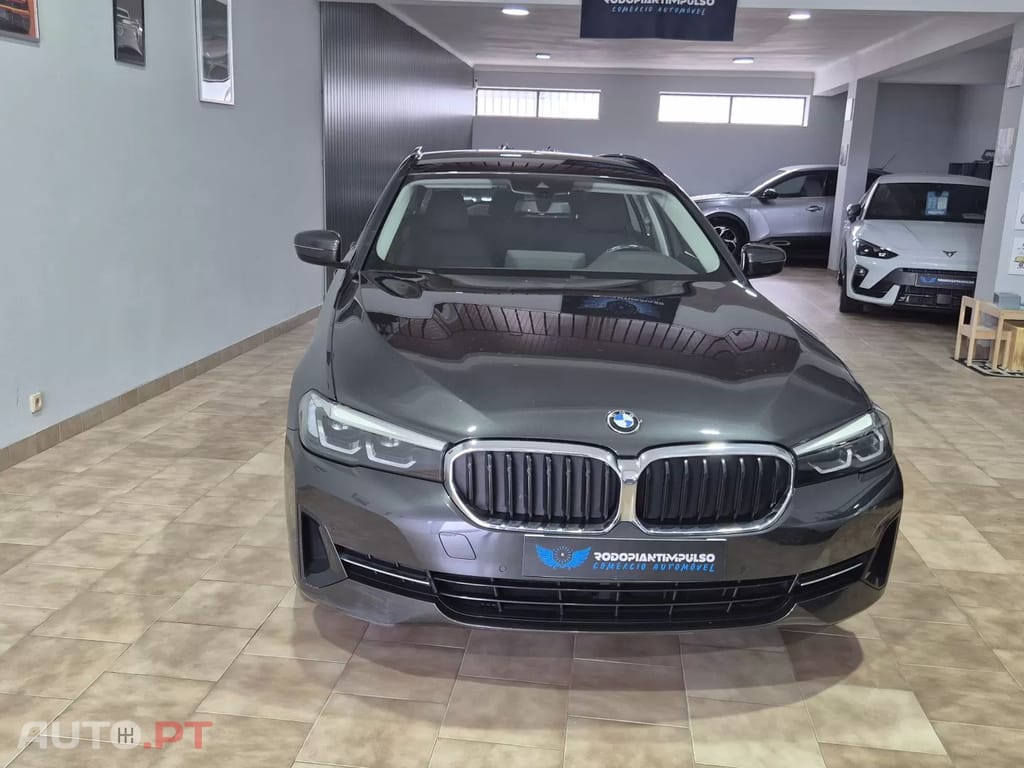 BMW 530 e xDrive Pack Desportivo M