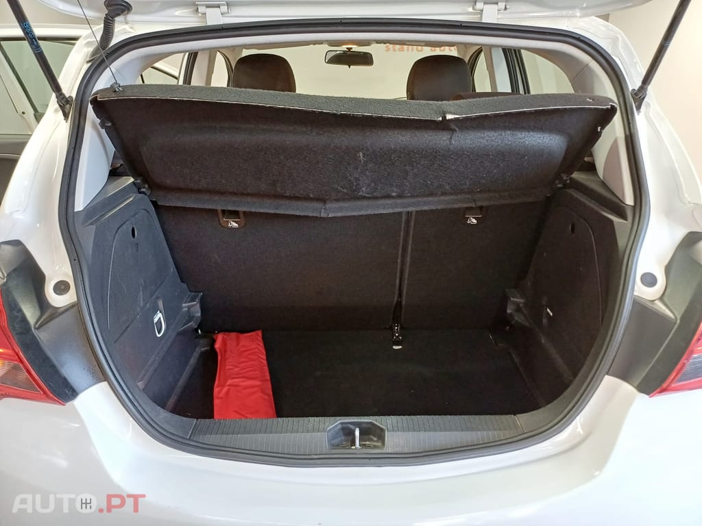 Opel Corsa 1.4 Enjoy Easytronic
