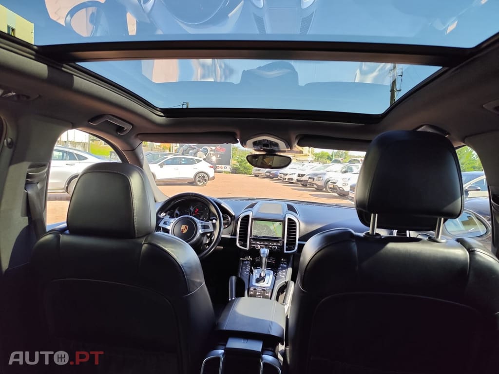 Porsche Cayenne Platinum Edition