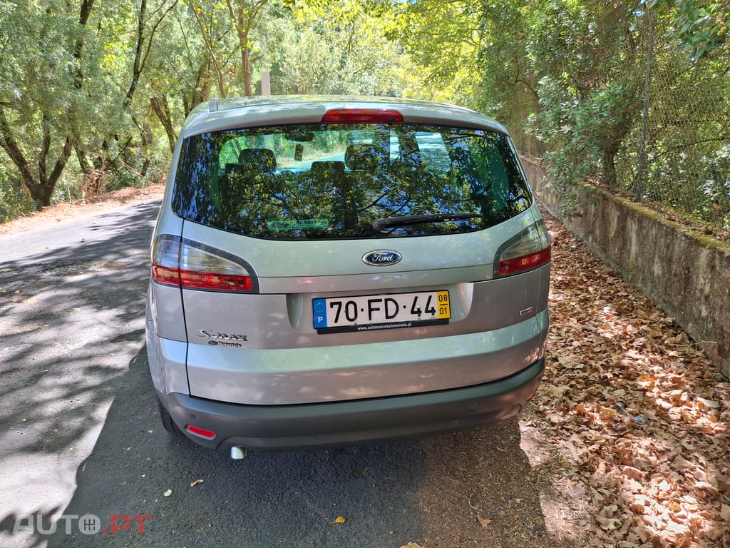 Ford S-Max Titanium