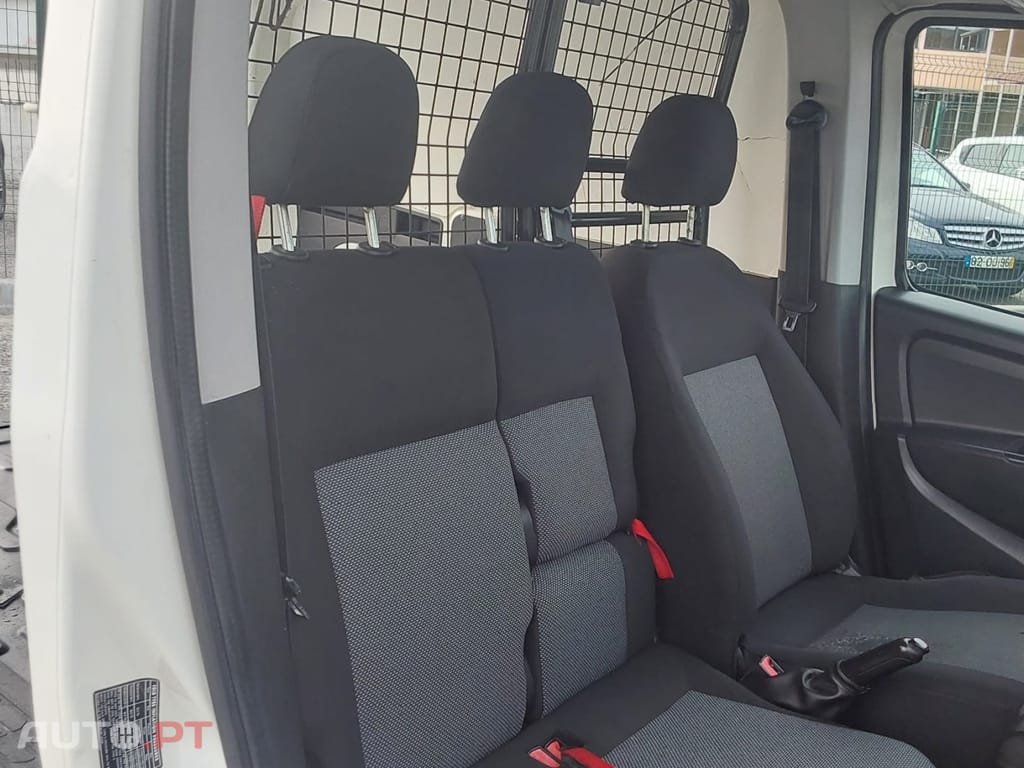 Fiat Doblo 1.3 MJ Easy 3L