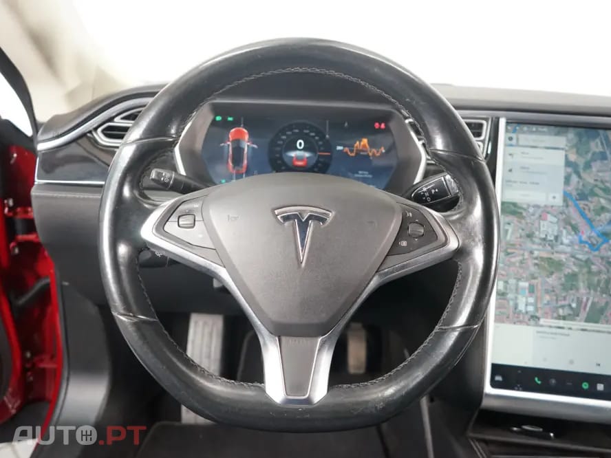 Tesla Model S 85