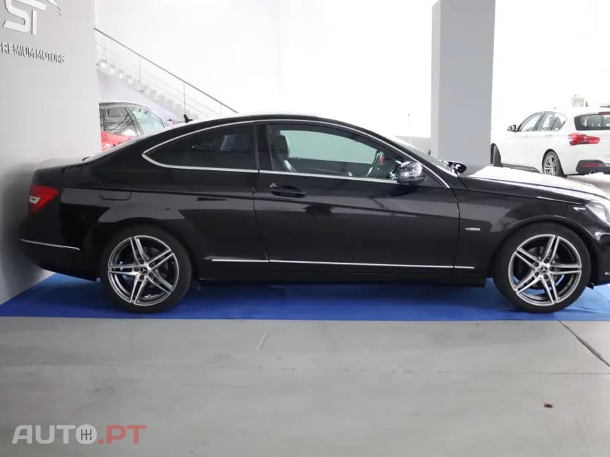 Mercedes-Benz C 220 CDI DPF (BlueEFFICIENCY)