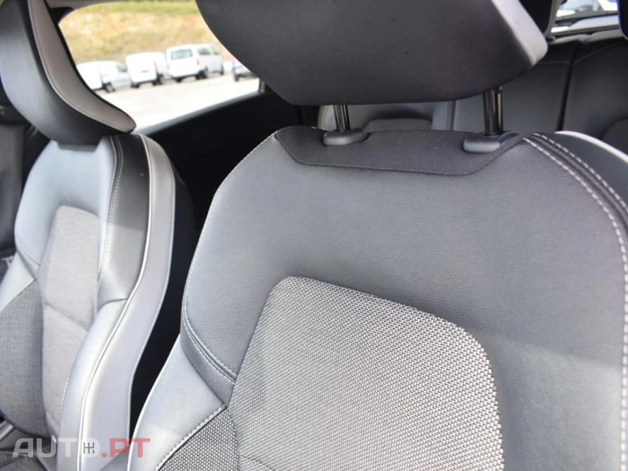 Renault Captur 1.0 TCe Exclusive