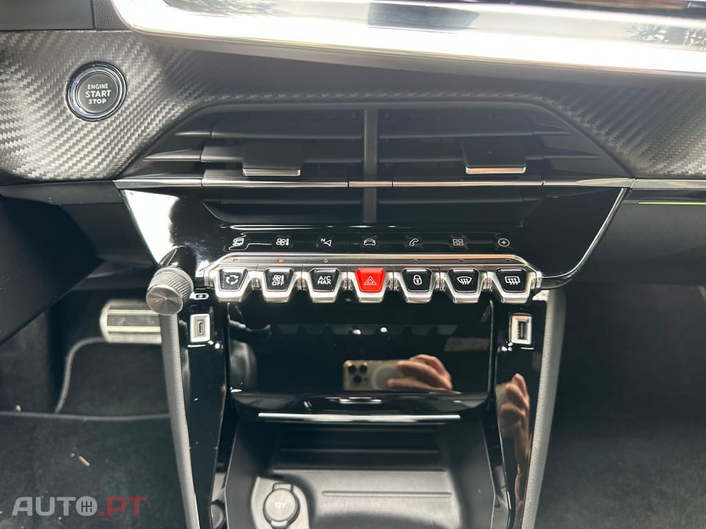 Peugeot E-208 50 kWh GT Pack