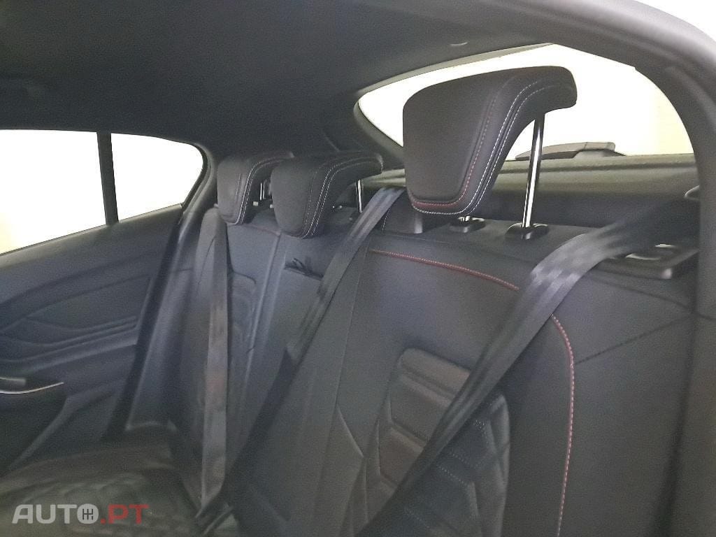 Ford Focus 1.0 EcoBoost MHEV ST-Line X Aut.