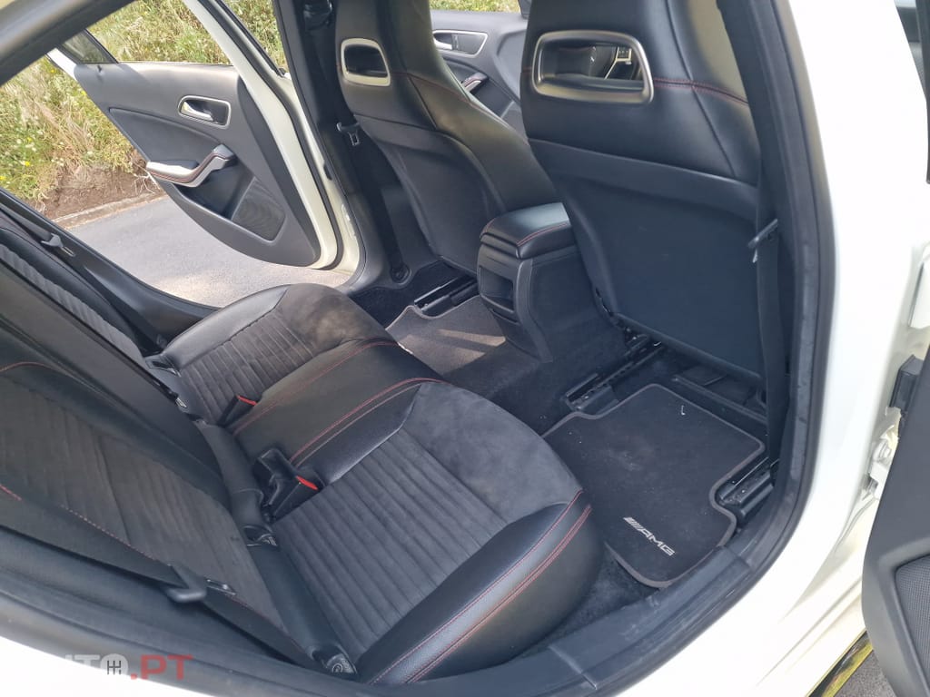 Mercedes-Benz A 180 d AMG Line