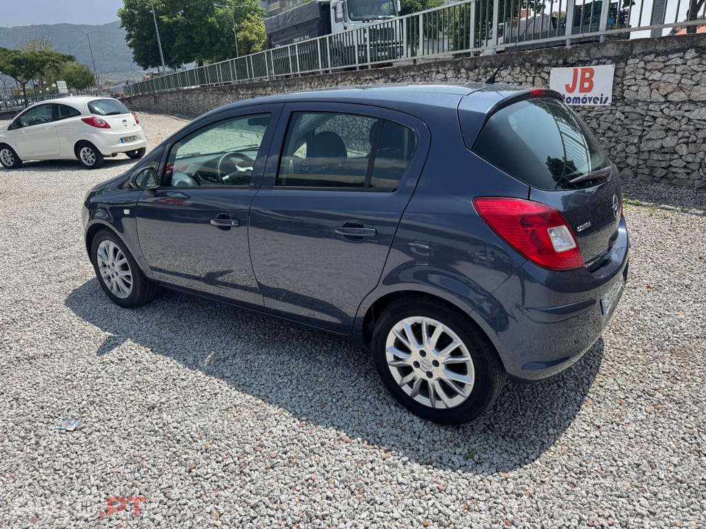 Opel Corsa 1.2 Enjoy Easytronic