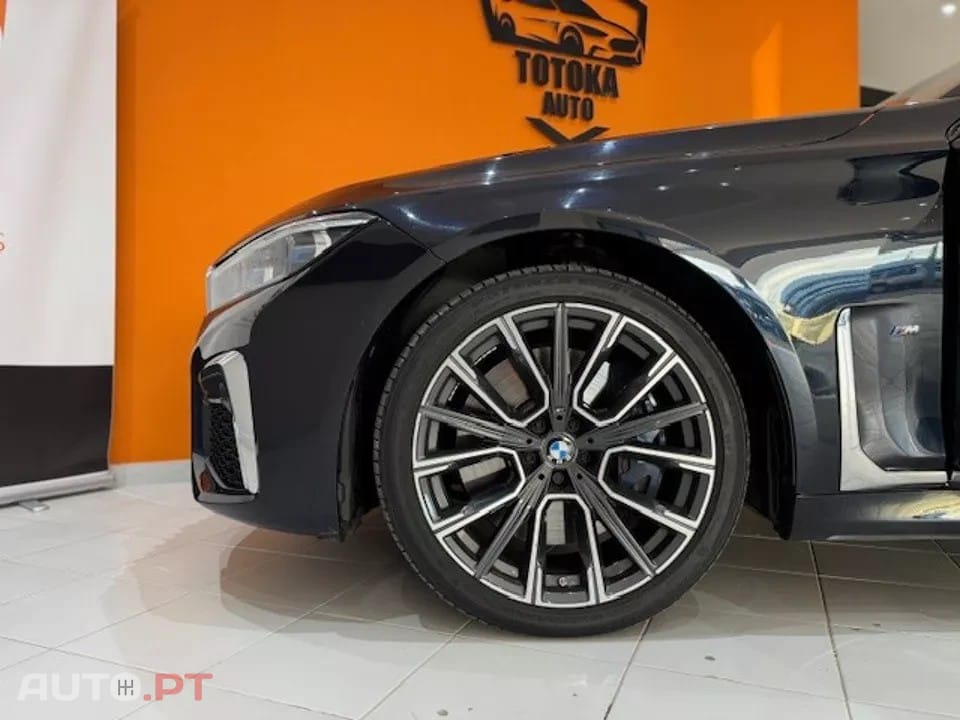 BMW 740 d xDrive Pack Desportivo M