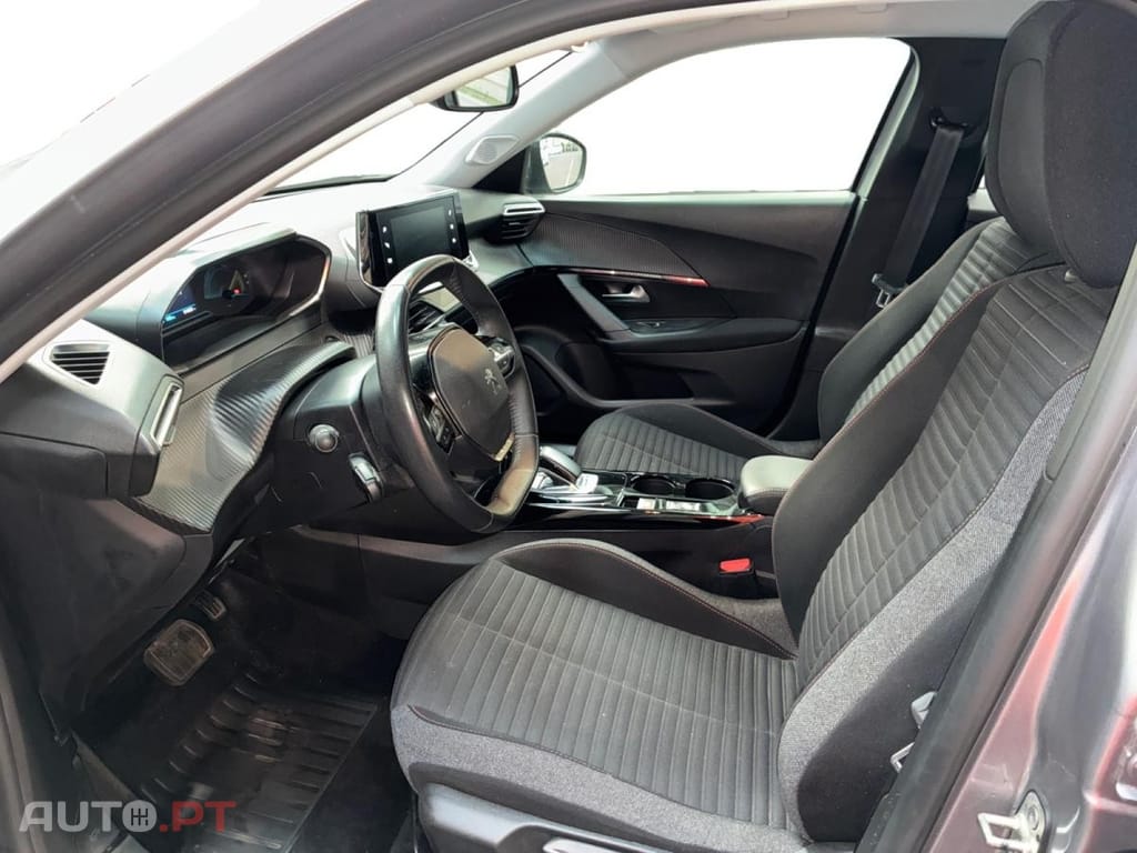 Peugeot E-2008 Active Pack