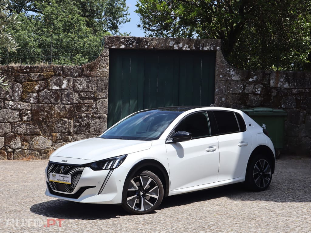Peugeot E-208 50 kWh GT Line
