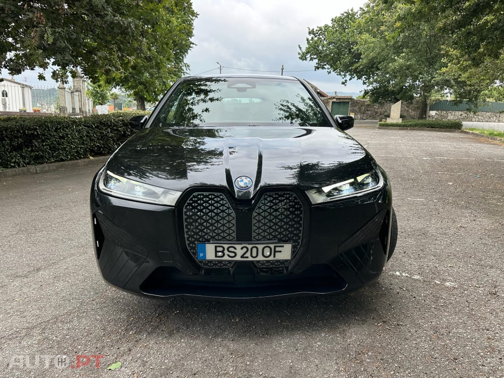 BMW iX xDrive 50