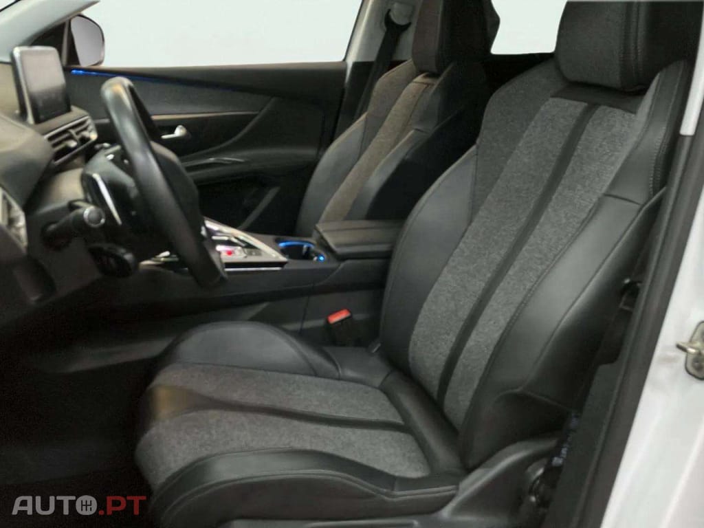 Peugeot 5008 1.5 BlueHDi Allure EAT8