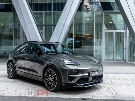 Porsche Macan 4