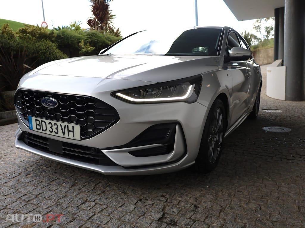 Ford Focus 1.0 EcoBoost MHEV ST-Line Aut — fotografia 9