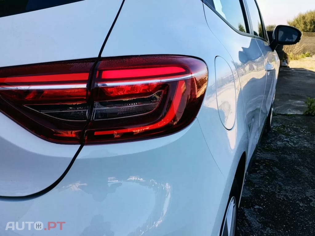 Renault Clio 1.0 TCe Business