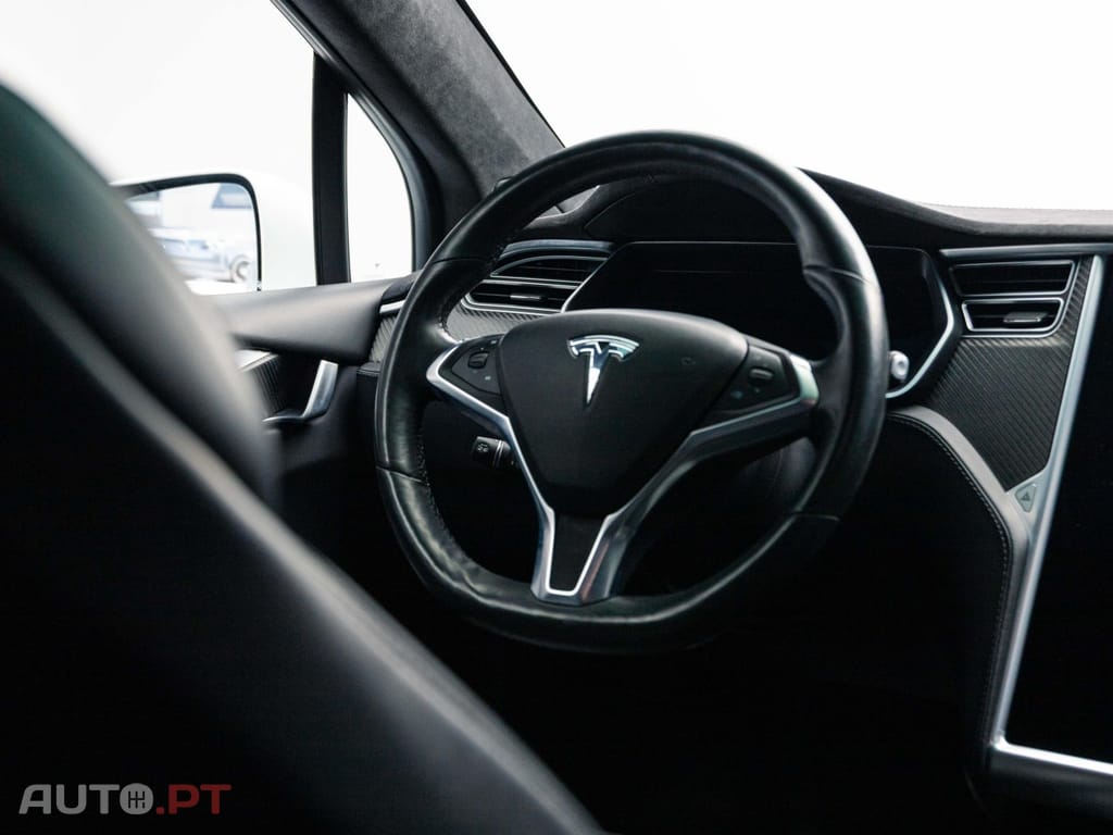 Tesla Model X P100D