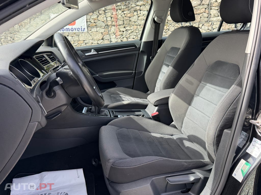 Volkswagen Golf 1.6 TDi Highline