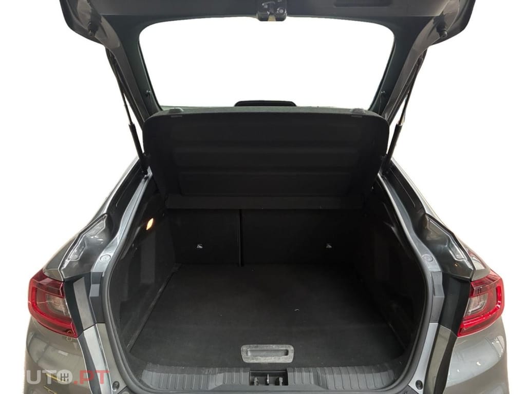 Renault Arkana E-Tech R.S. Line