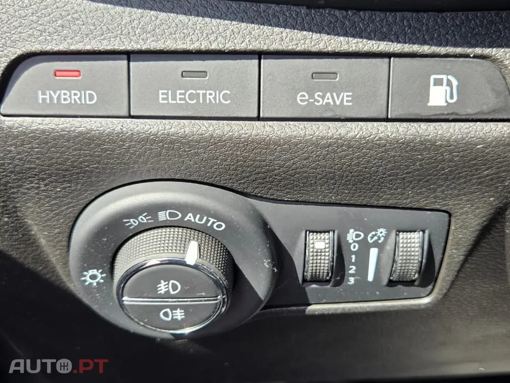 Jeep Compass 1.3 T-GDI 4xe Auto Trailhawk — fotografia 14