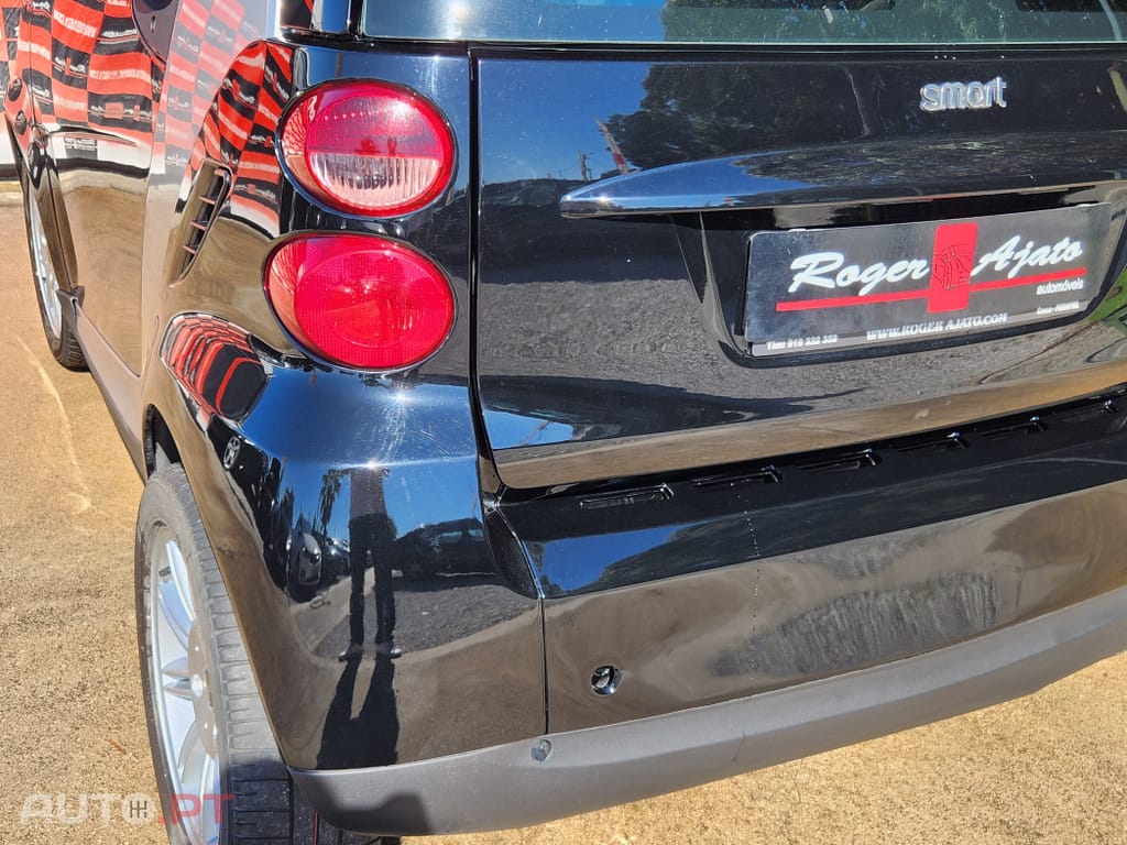 Smart ForTwo Outro