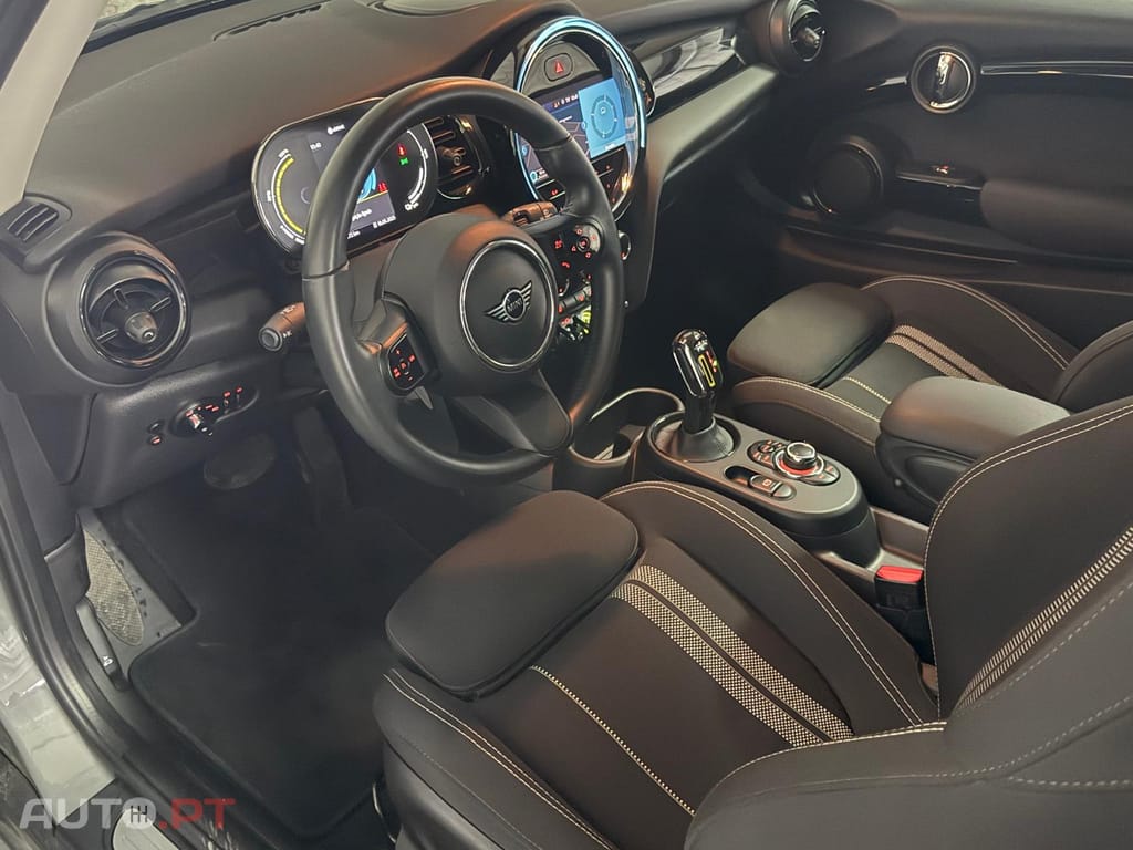 MINI Cooper SE Camden Edition