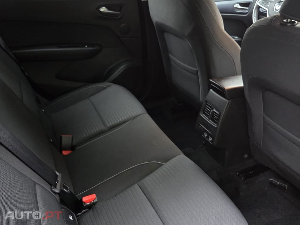 Renault Arkana E-Teck FULL HYBRID