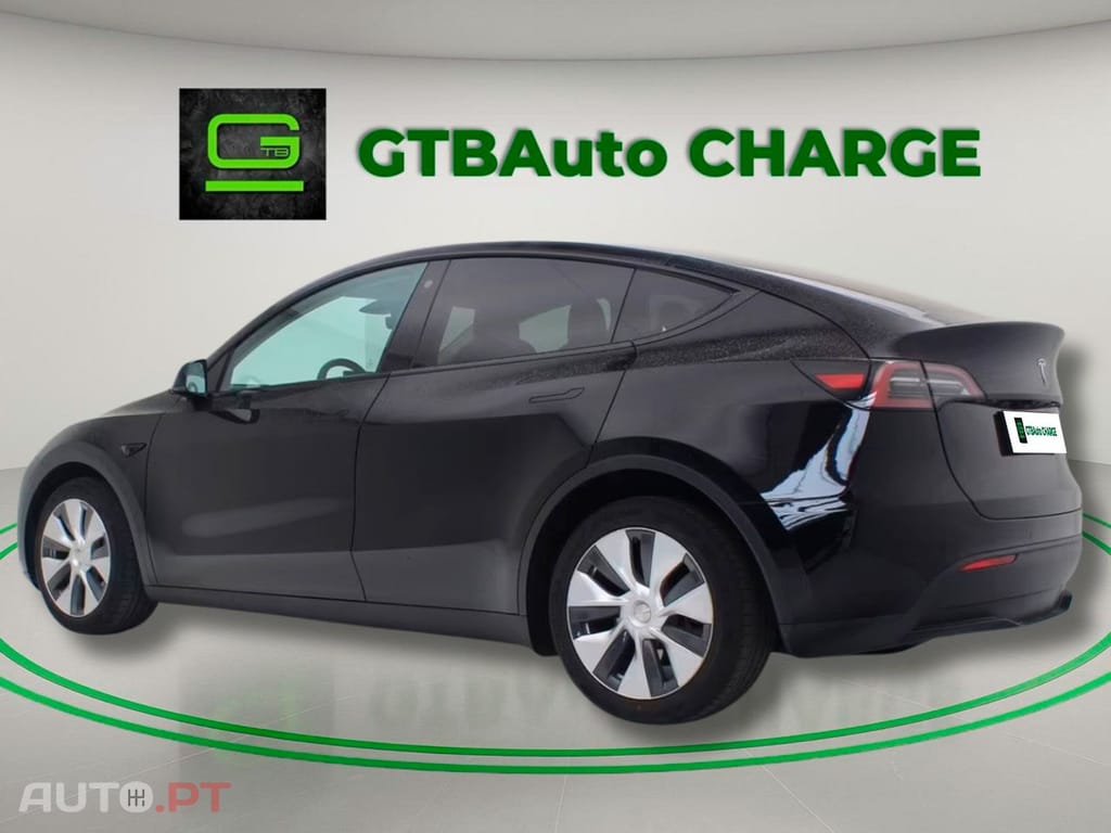 Tesla Model Y Long-Range AWD I.V.A DEDUTIVEL