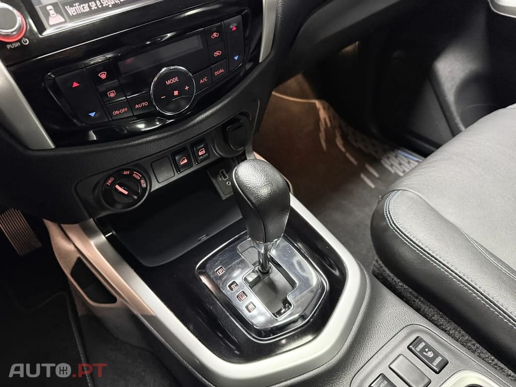 Nissan Navara 2.3 dCi CD 4WD N-Guard Auto